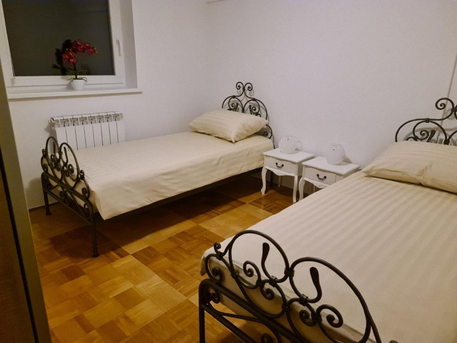 Amore Koper Apartment Luaran gambar