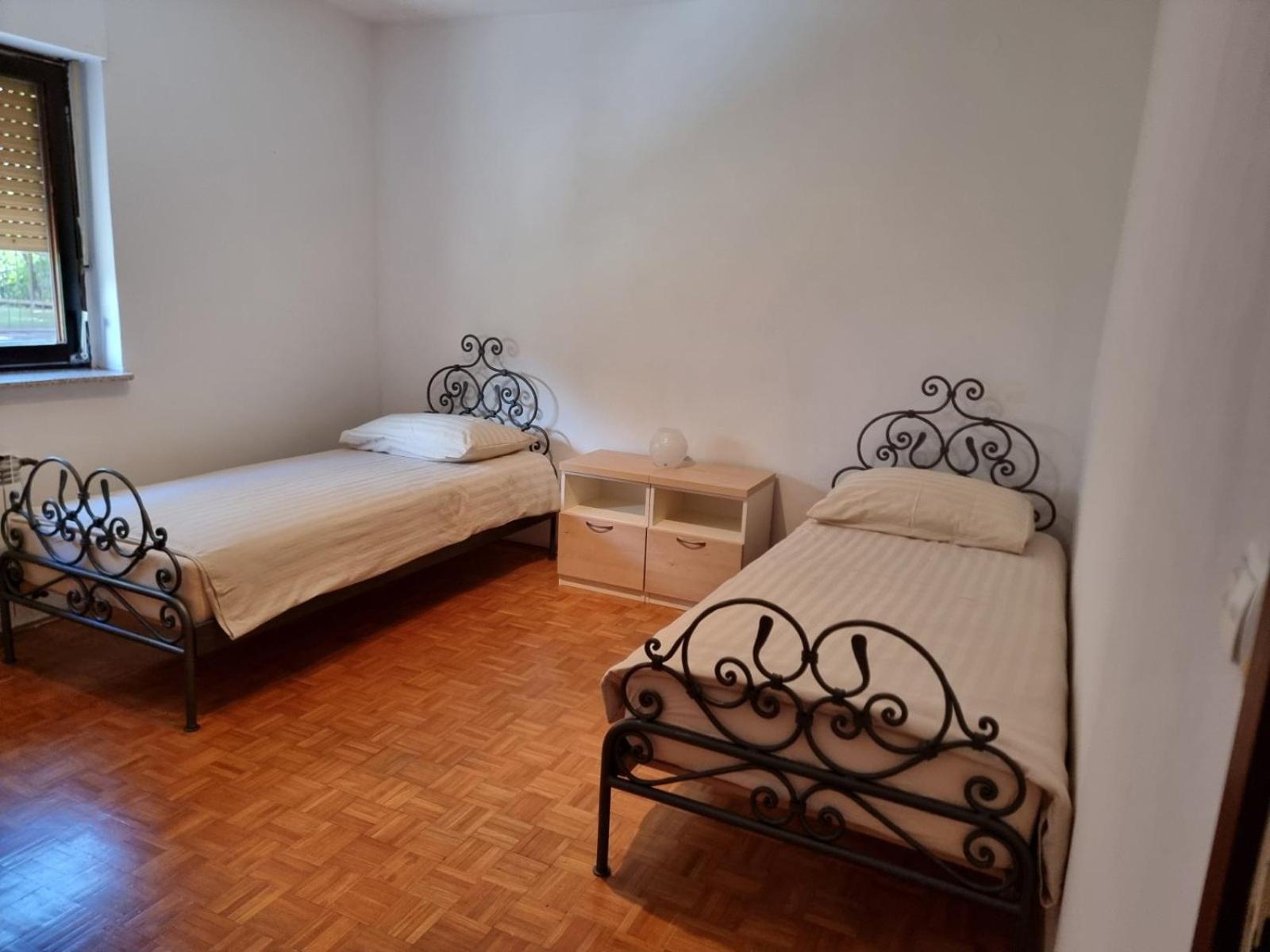 Amore Koper Apartment Luaran gambar