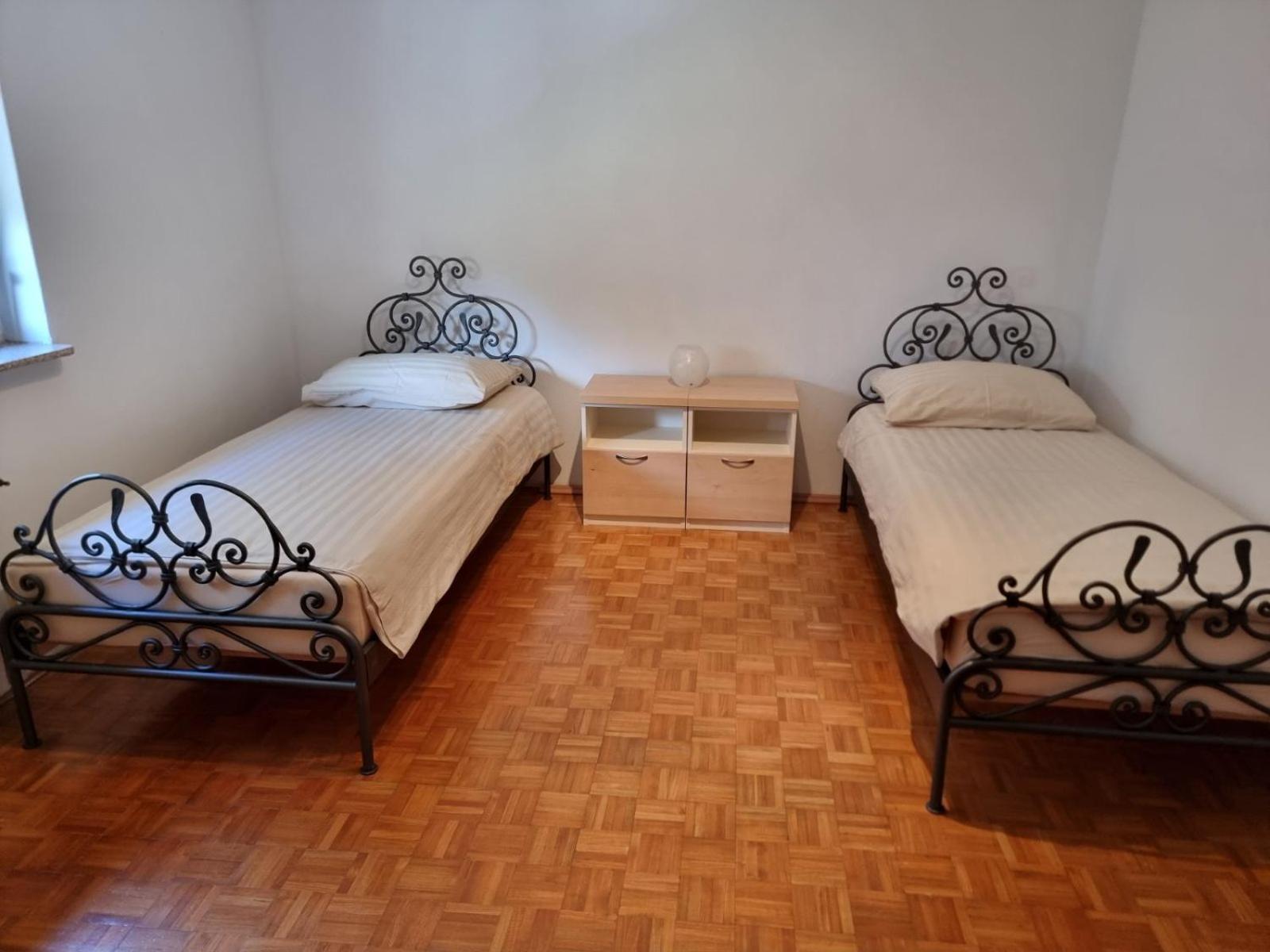 Amore Koper Apartment Luaran gambar